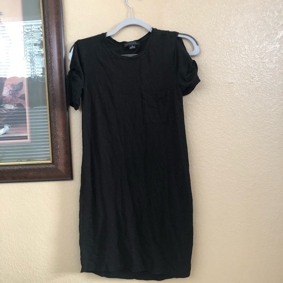 Sanctuary Dresses & Skirts - Sanctuary Cold Shoulder Little black Dress Size XSmall